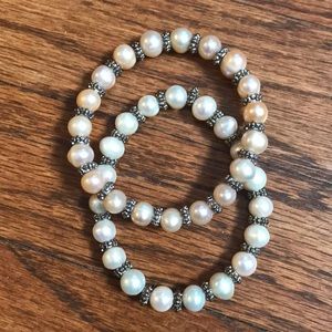 Mother of pearl vintage stretch bracelets